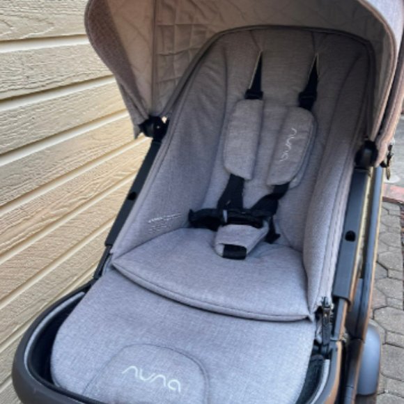 Nuna Demi Grow Double Stroller Gray Color - Picture 5 of 10